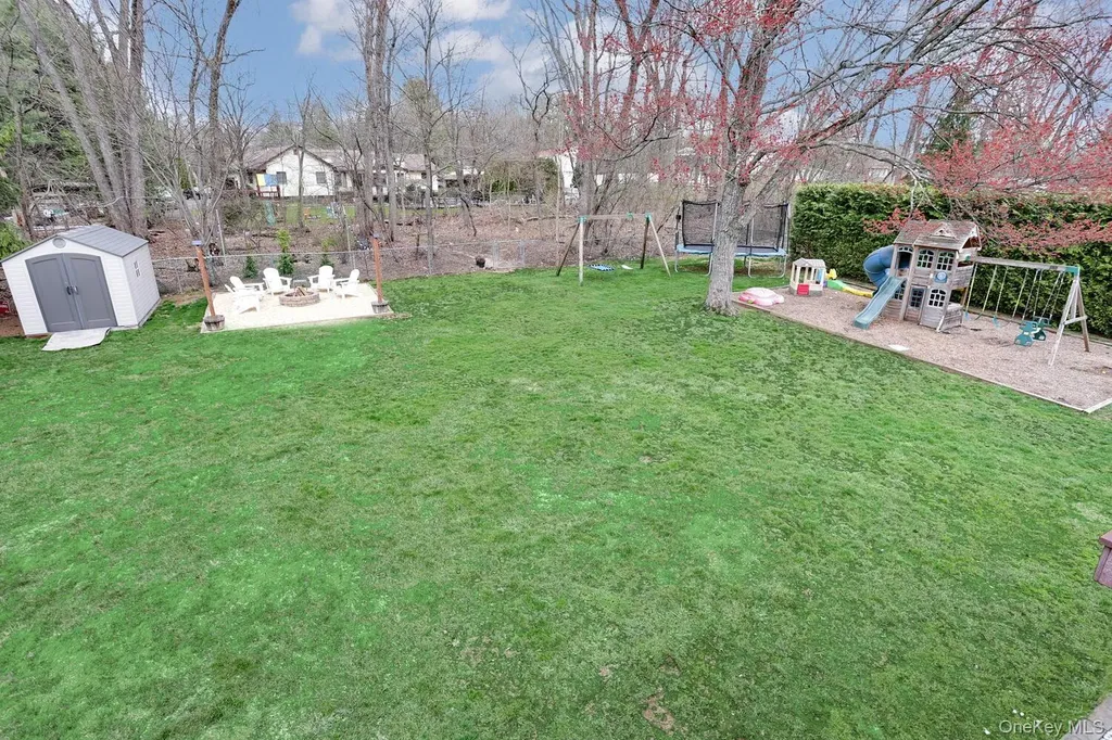 38 Westlyn Drive Bardonia NY 10954