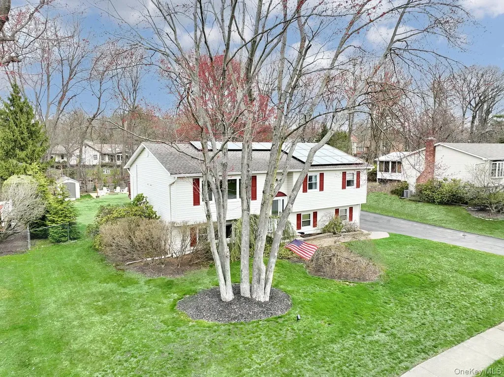 38 Westlyn Drive Bardonia NY 10954