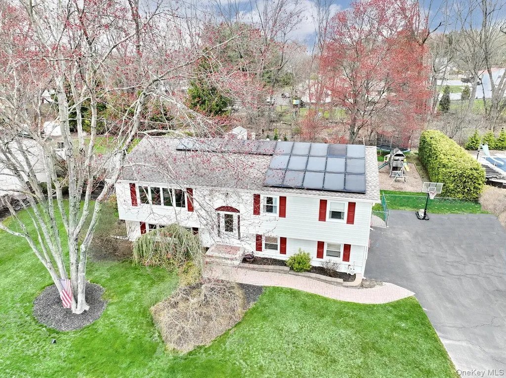 38 Westlyn Drive Bardonia NY 10954
