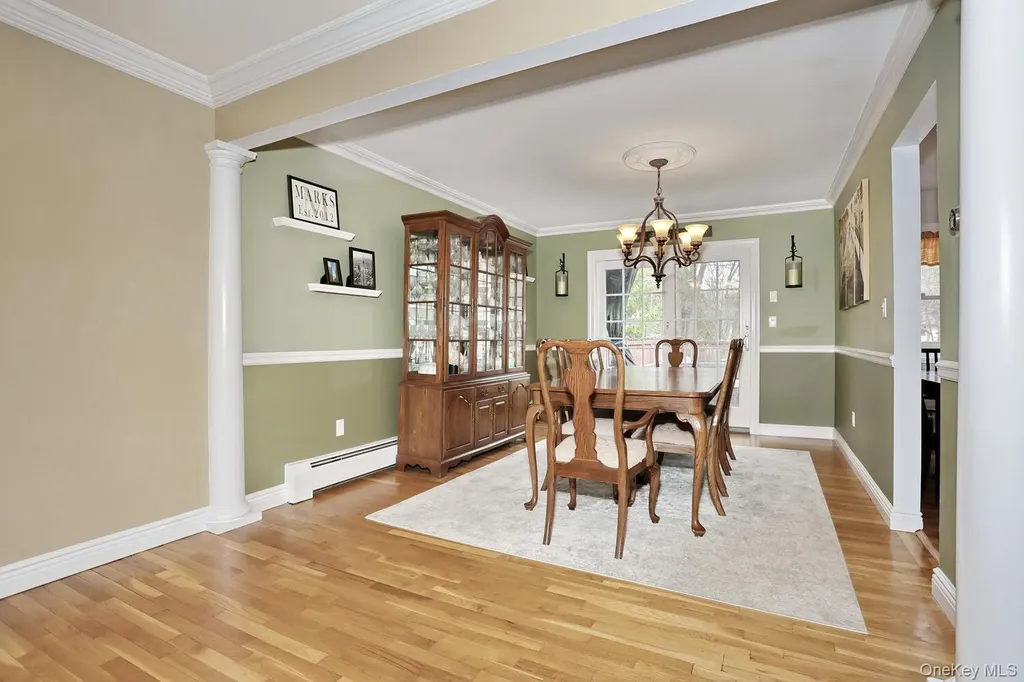 38 Westlyn Drive Bardonia NY 10954