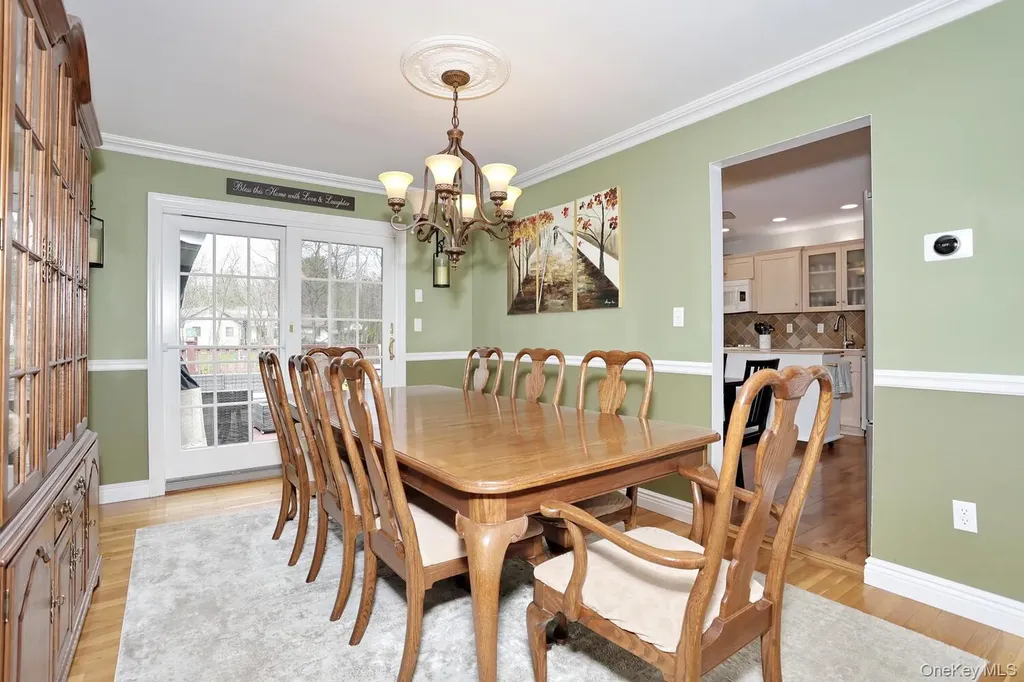 38 Westlyn Drive Bardonia NY 10954