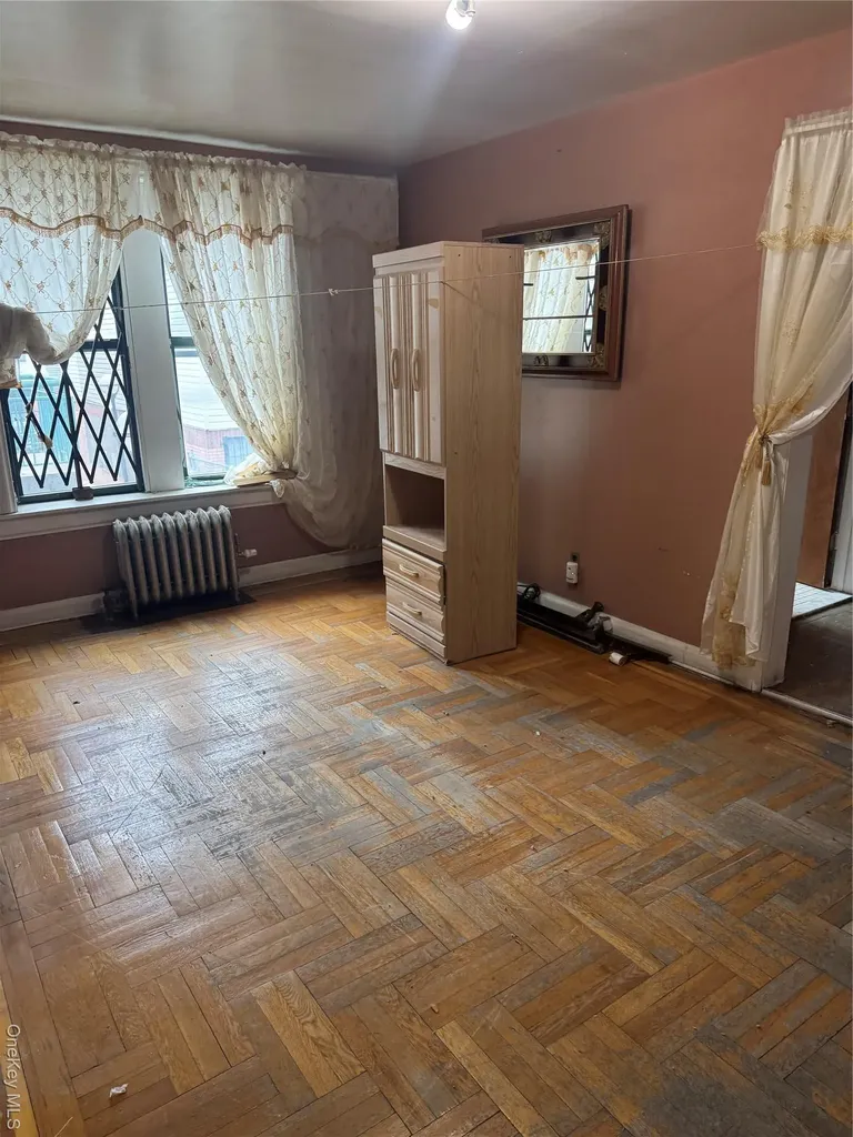 530 159th Bronx NY 10451
