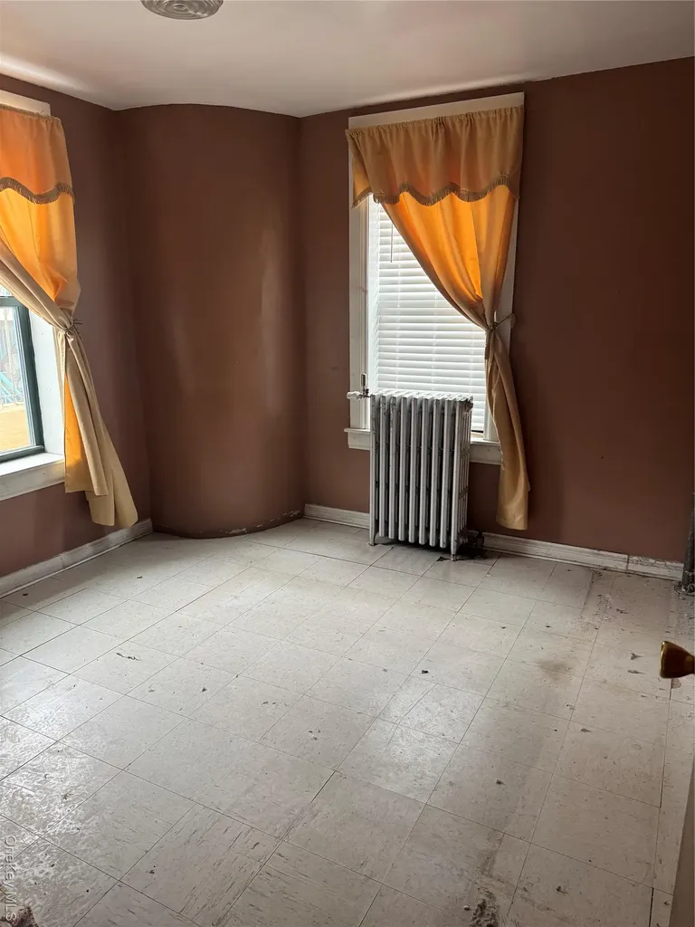 530 159th Bronx NY 10451
