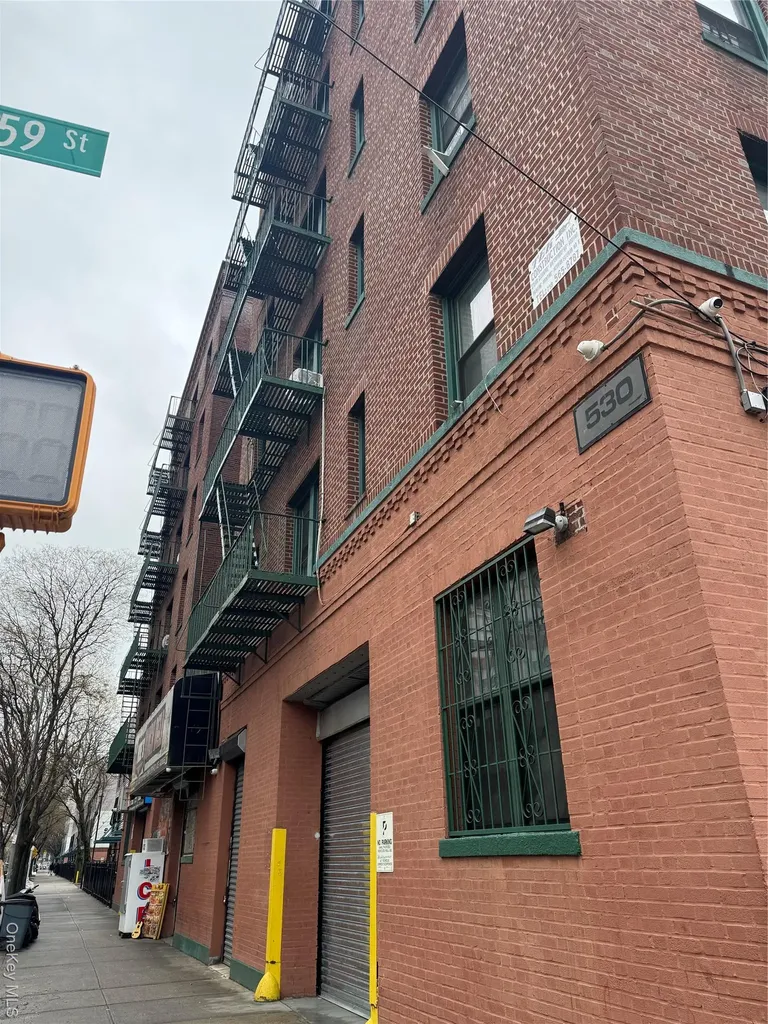 530 159th Bronx NY 10451