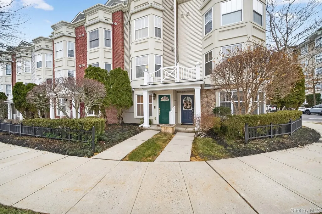 3 Harbor Pointe Drive Haverstraw NY 10927