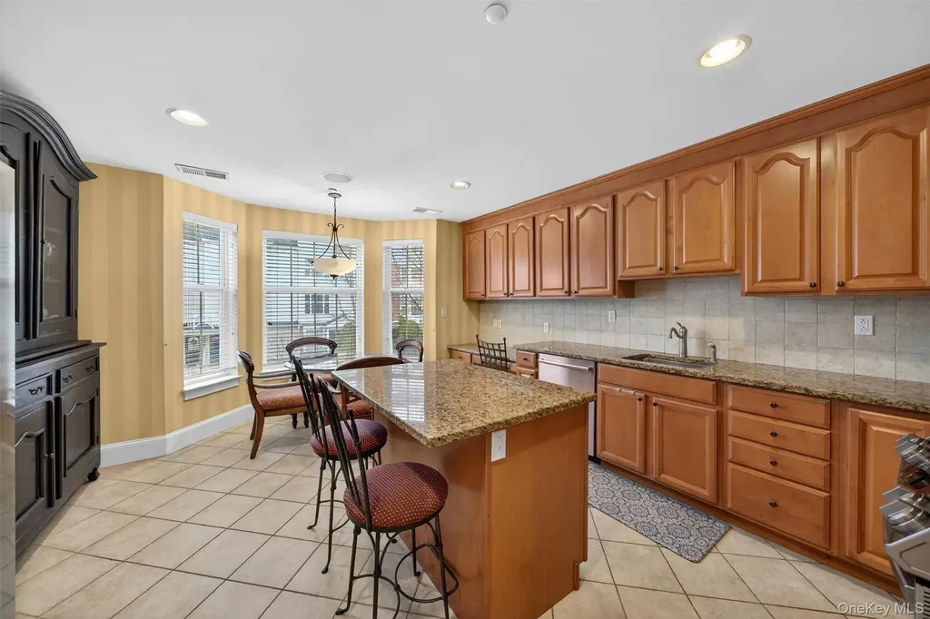 3 Harbor Pointe Drive Haverstraw NY 10927