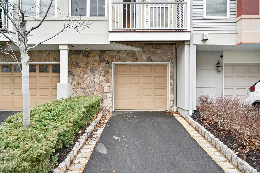3 Harbor Pointe Drive Haverstraw NY 10927