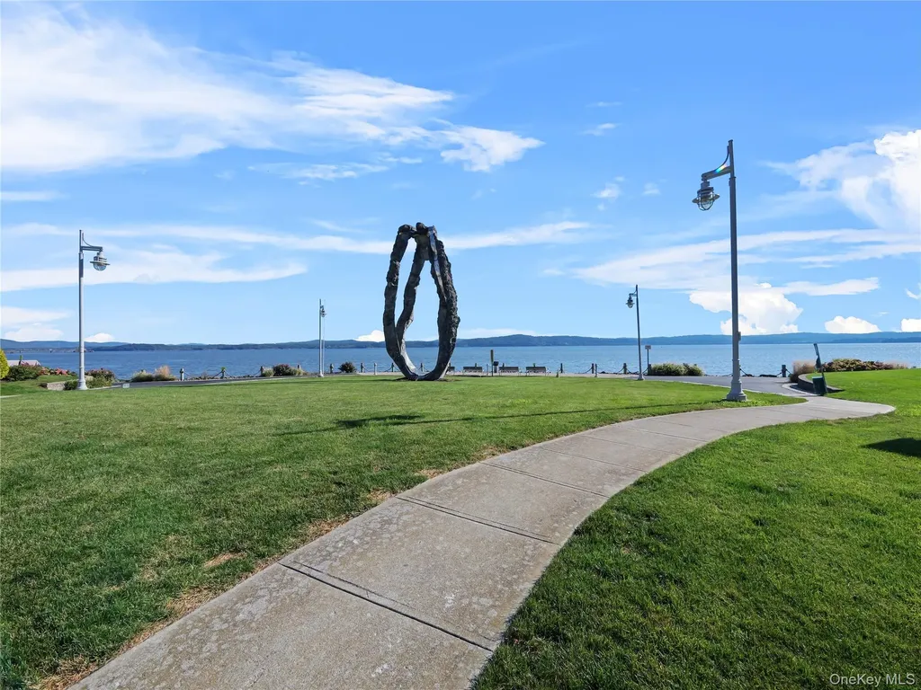 3 Harbor Pointe Drive Haverstraw NY 10927