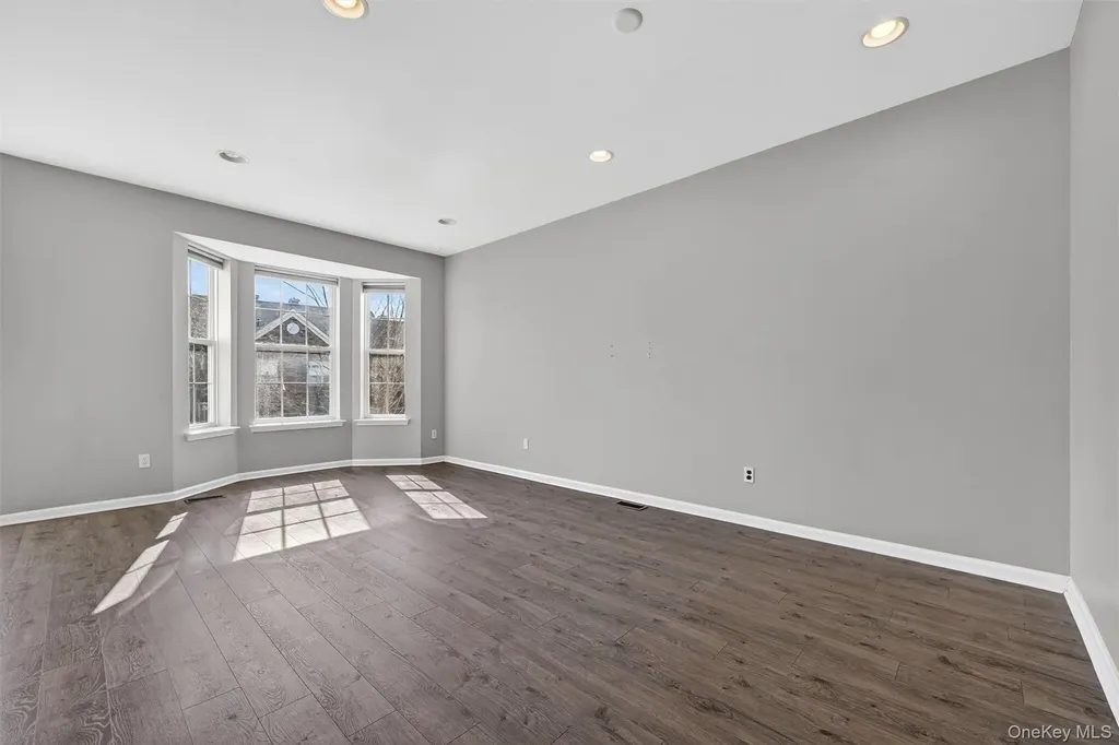 44 Barr Lane Monroe NY 10950