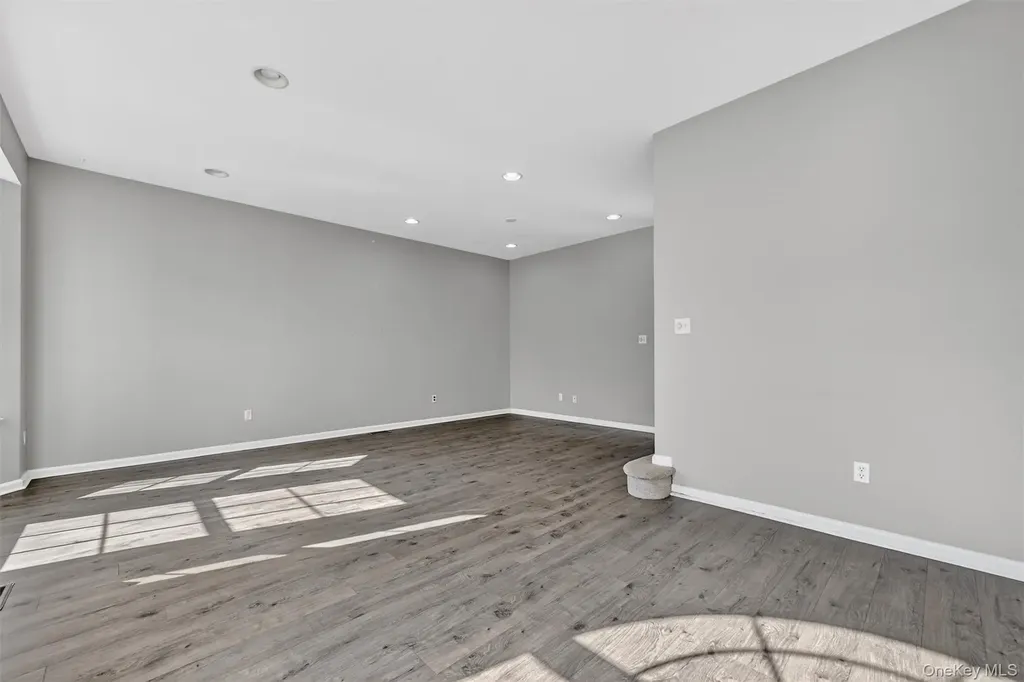 44 Barr Lane Monroe NY 10950