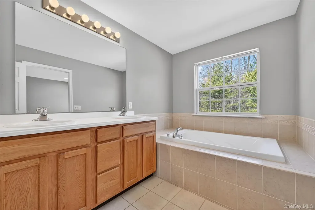 44 Barr Lane Monroe NY 10950