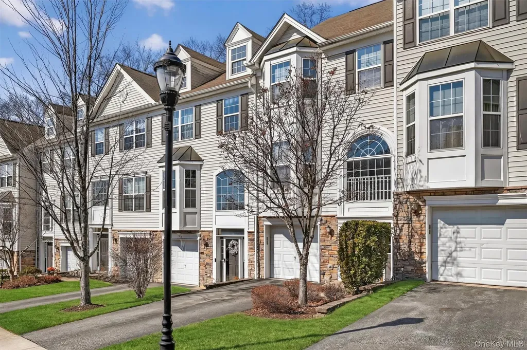 44 Barr Lane Monroe NY 10950