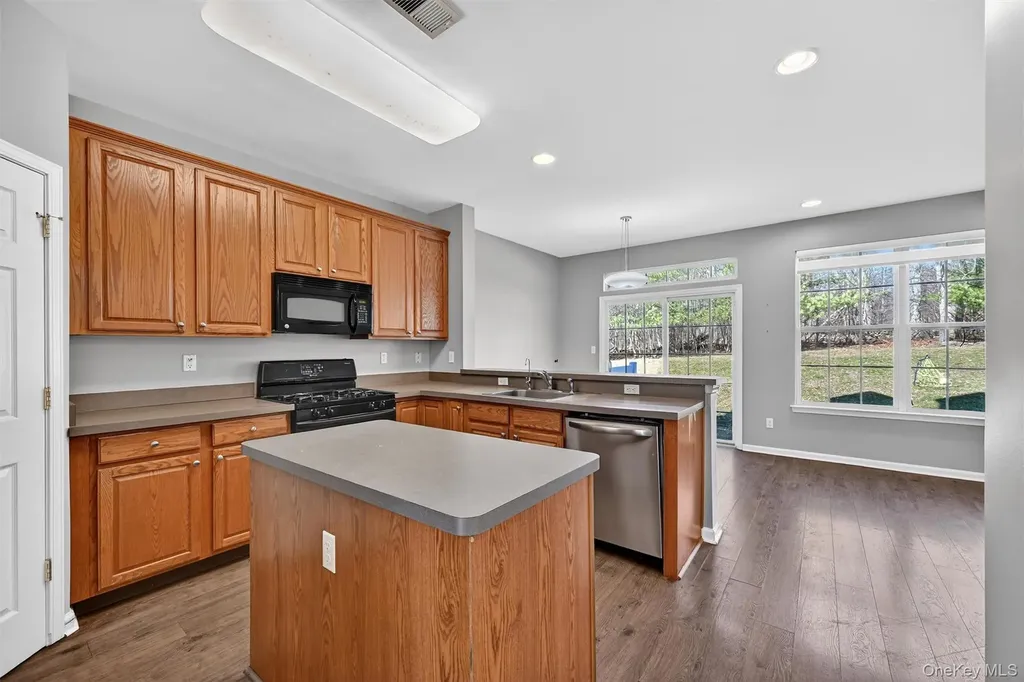 44 Barr Lane Monroe NY 10950