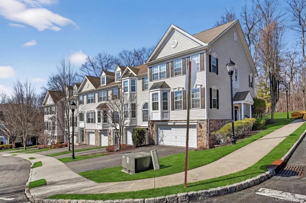 44 Barr Lane Monroe NY 10950