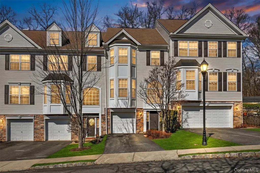 44 Barr Lane Monroe NY 10950