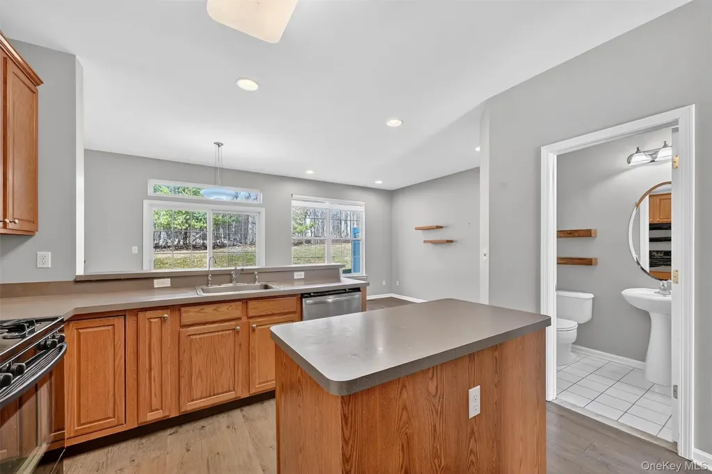 44 Barr Lane Monroe NY 10950