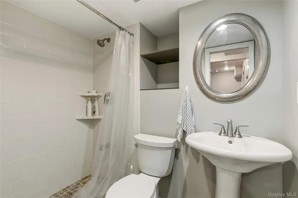 47 Hillcrest Avenue Larchmont NY 10538
