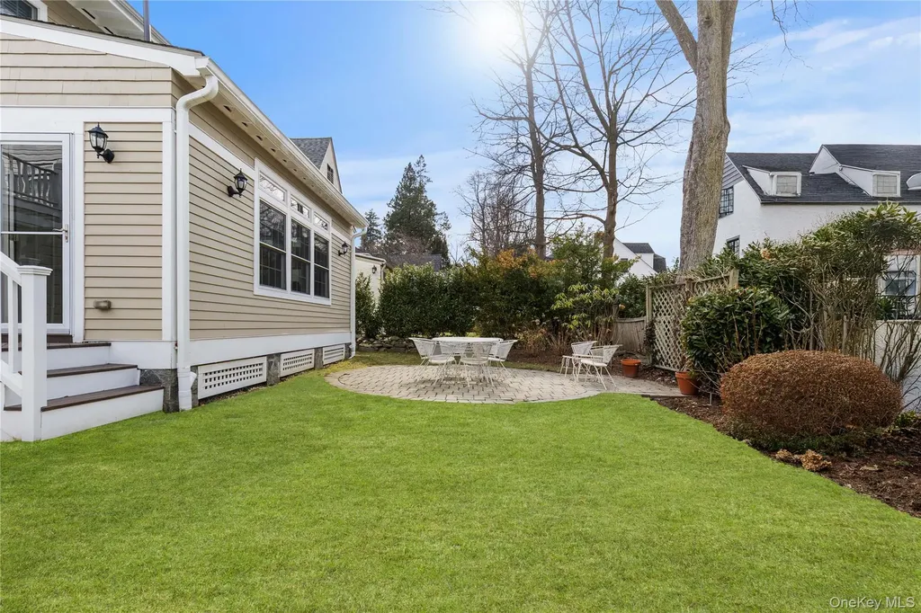 47 Hillcrest Avenue Larchmont NY 10538