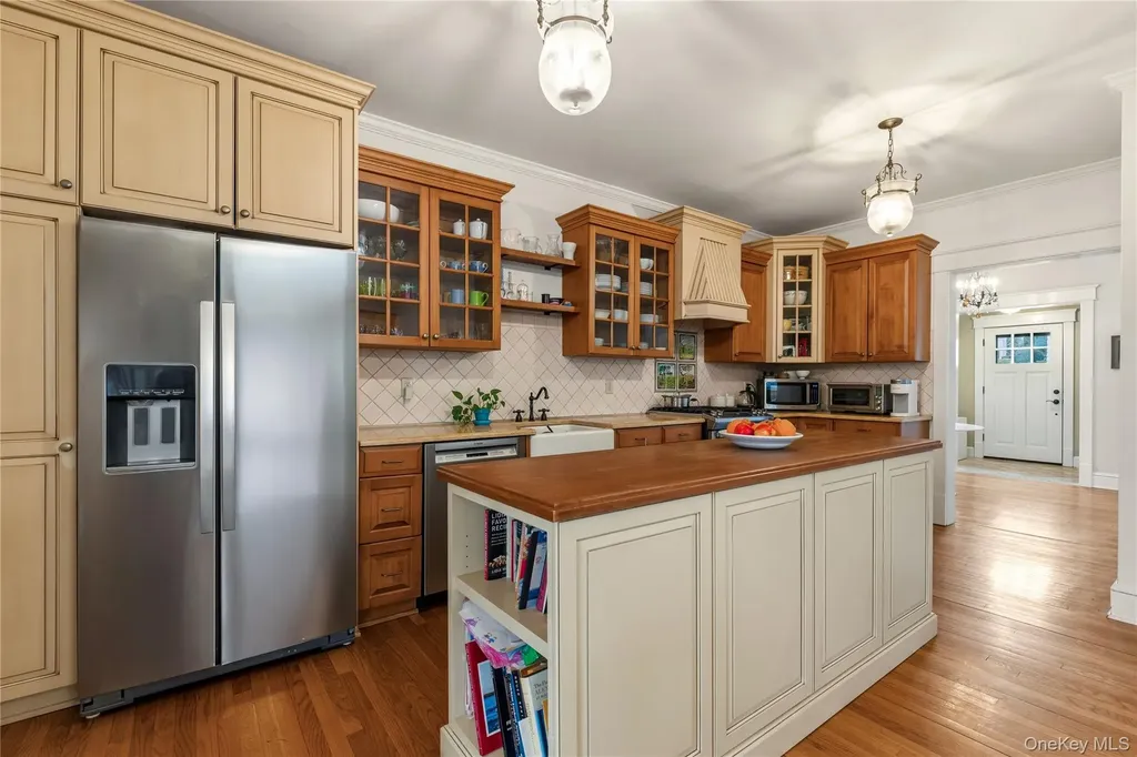 47 Hillcrest Avenue Larchmont NY 10538