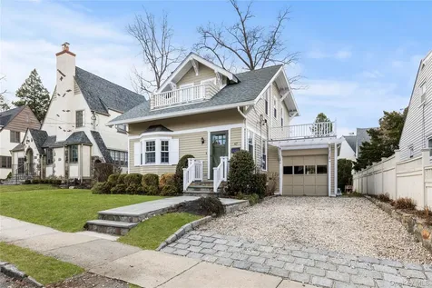 47 Hillcrest Avenue Larchmont NY 10538