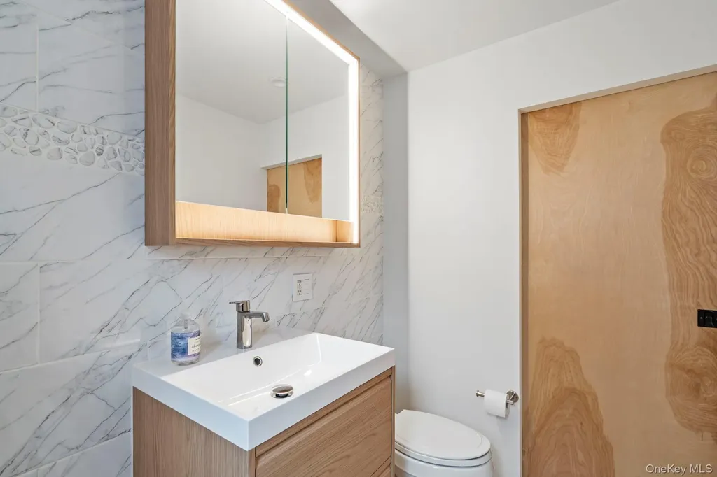 5221 65th Place Maspeth NY 11378
