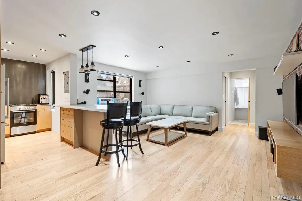 5221 65th Place Maspeth NY 11378