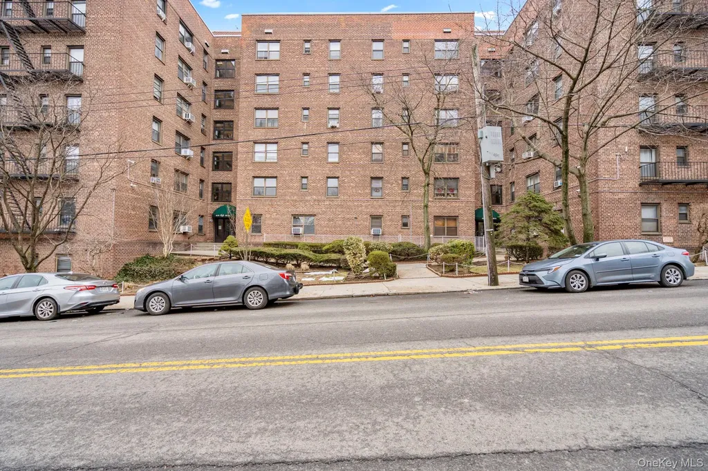 5221 65th Place Maspeth NY 11378