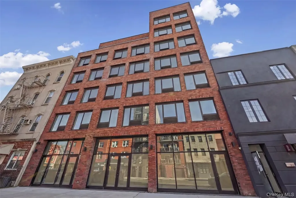 444 Graham Avenue Brooklyn NY 11211