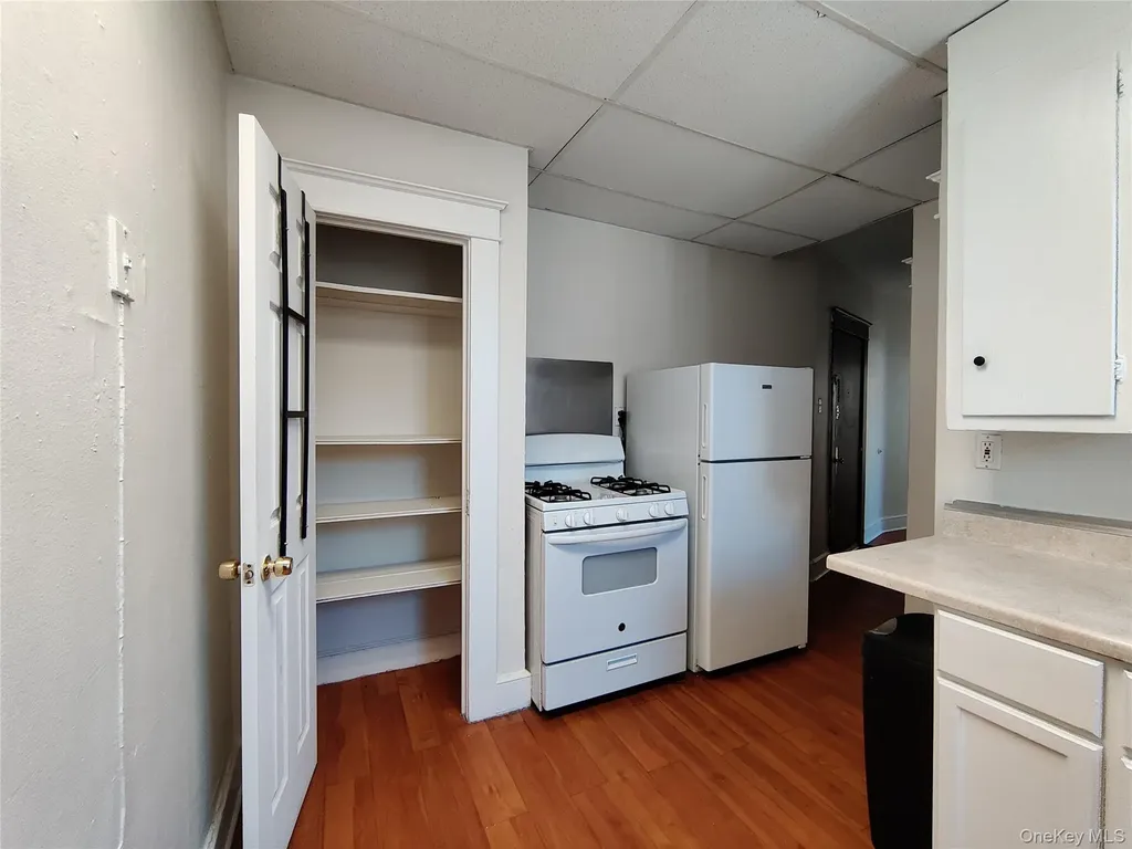 98 Montgomery Street Poughkeepsie NY 12601