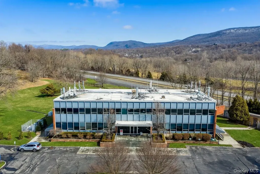 70 Pleasant Hill Road New Windsor NY 12553