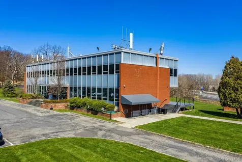 70 Pleasant Hill Road New Windsor NY 12553