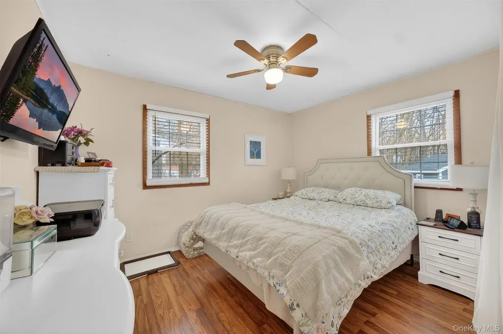 8 Van Wyck Drive Poughkeepsie NY 12601