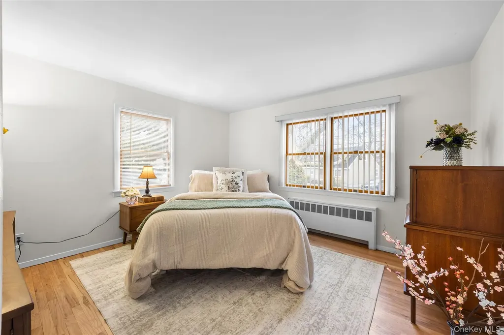 88 Evans Avenue Albertson NY 11507