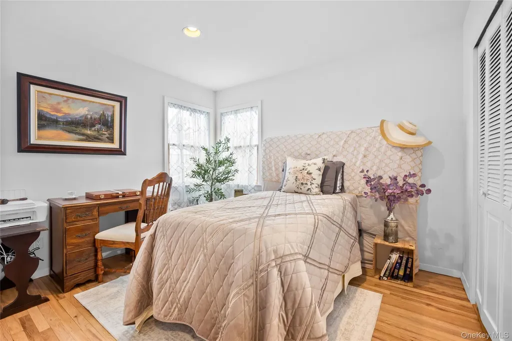 88 Evans Avenue Albertson NY 11507