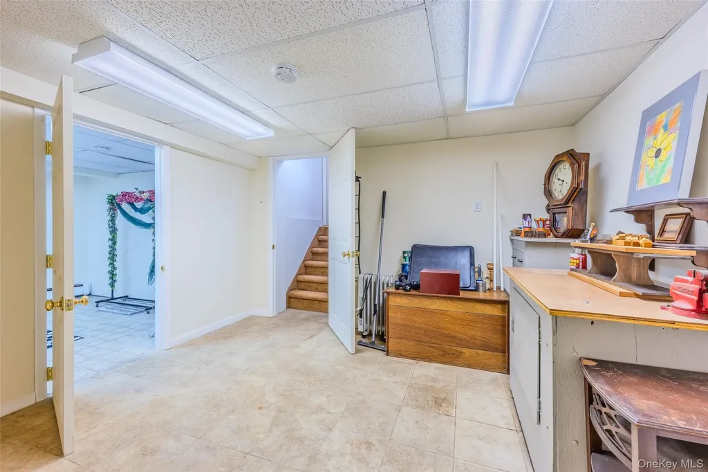 88 Evans Avenue Albertson NY 11507