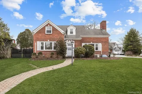 10 Madison Road Scarsdale NY 10583