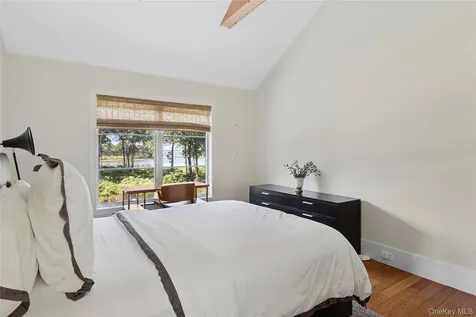 27 Ezekills Hollow Sag Harbor NY 11963
