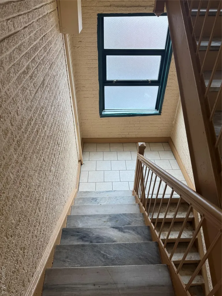 530 E 159th Street Bronx NY 10451