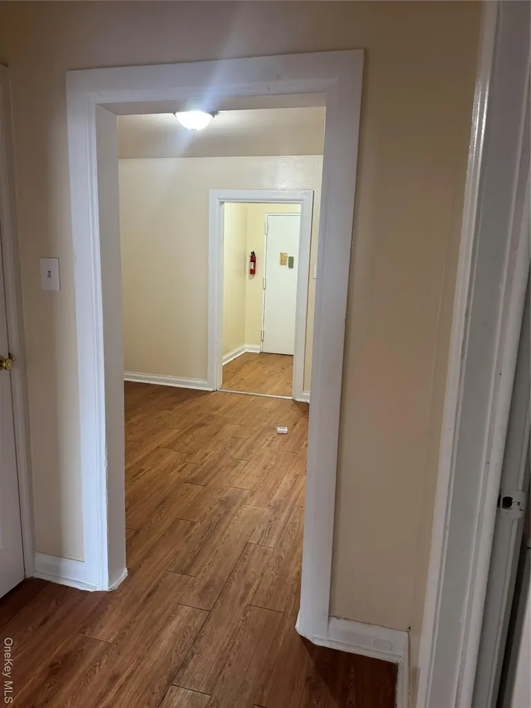 530 E 159th Street Bronx NY 10451