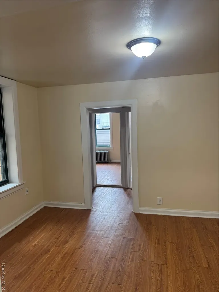 530 E 159th Street Bronx NY 10451