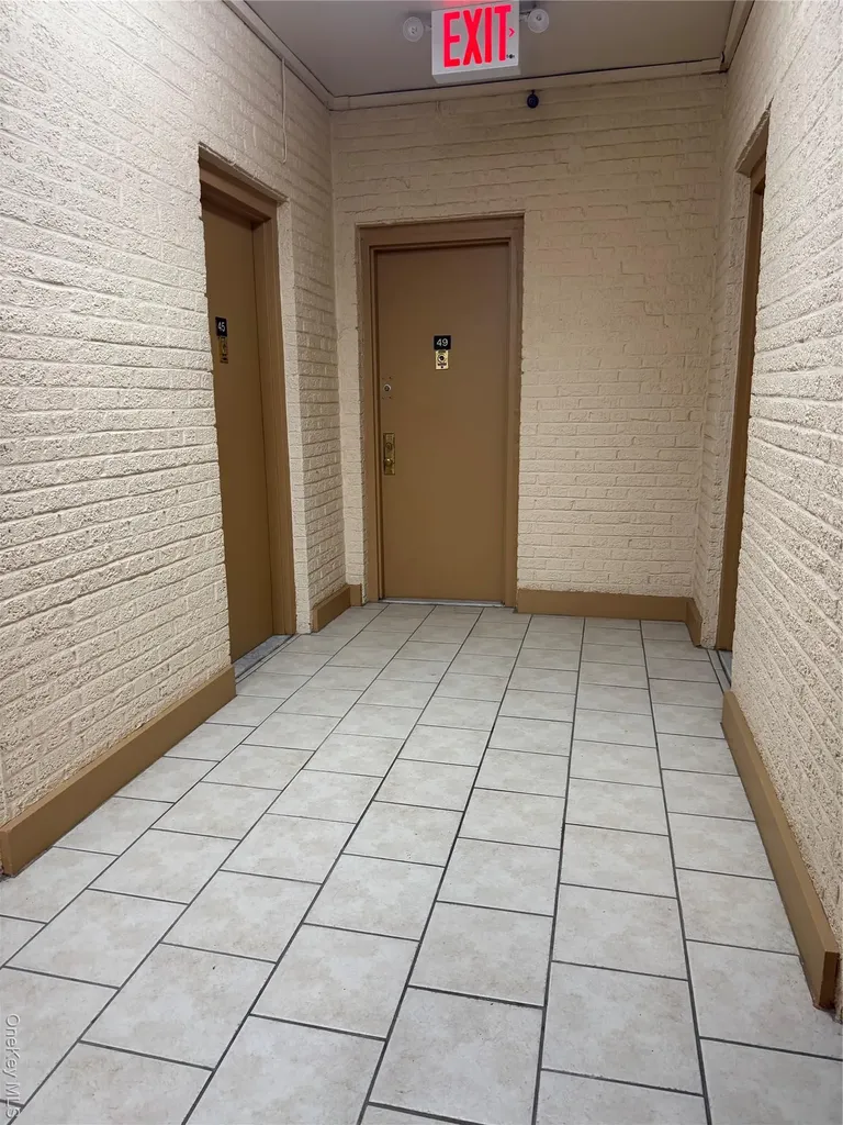 530 E 159th Street Bronx NY 10451