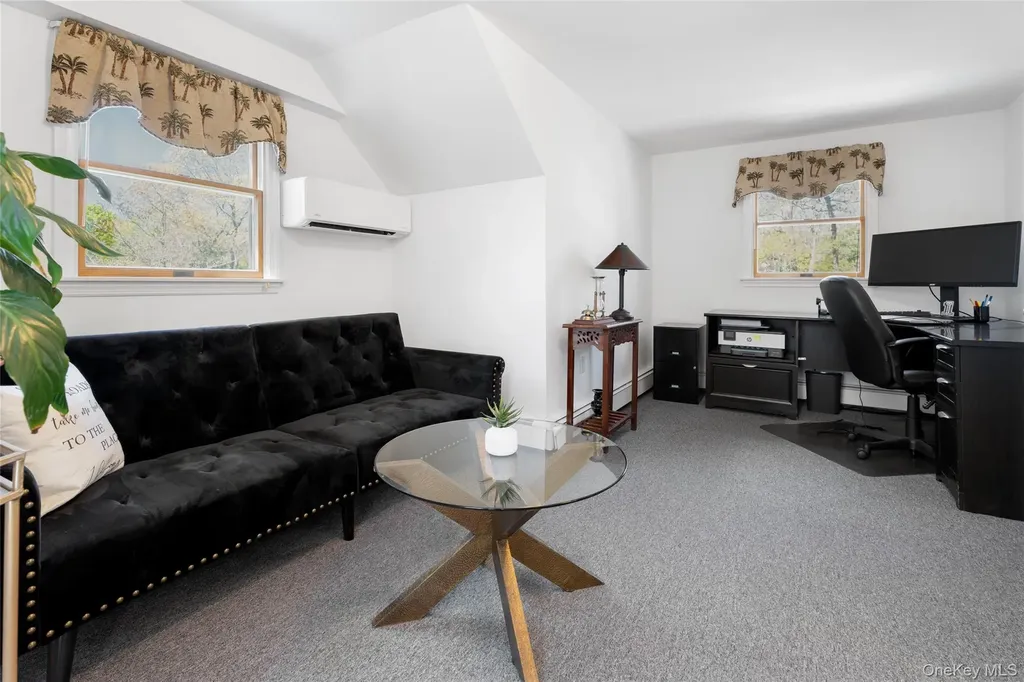 27 Summit Boulevard Westhampton NY 11977