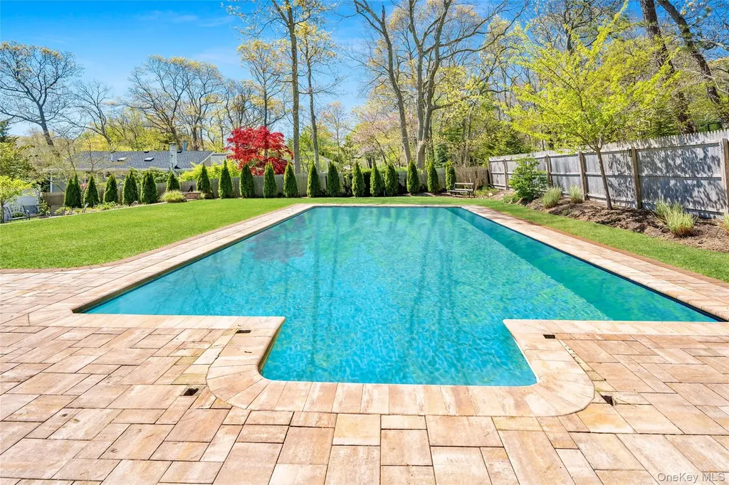 27 Summit Boulevard Westhampton NY 11977