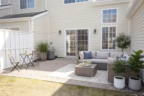359 Colonial Circle Manorville NY 11949