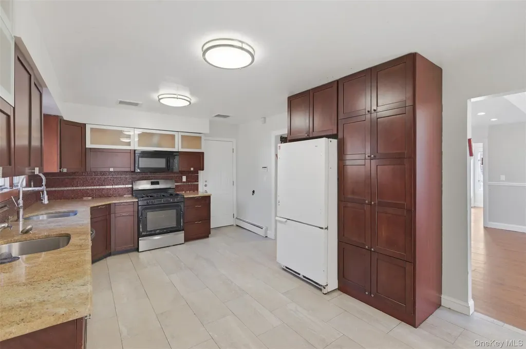 41 S Monsey Road Monsey NY 10952