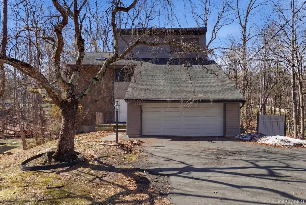 41 S Monsey Road Monsey NY 10952