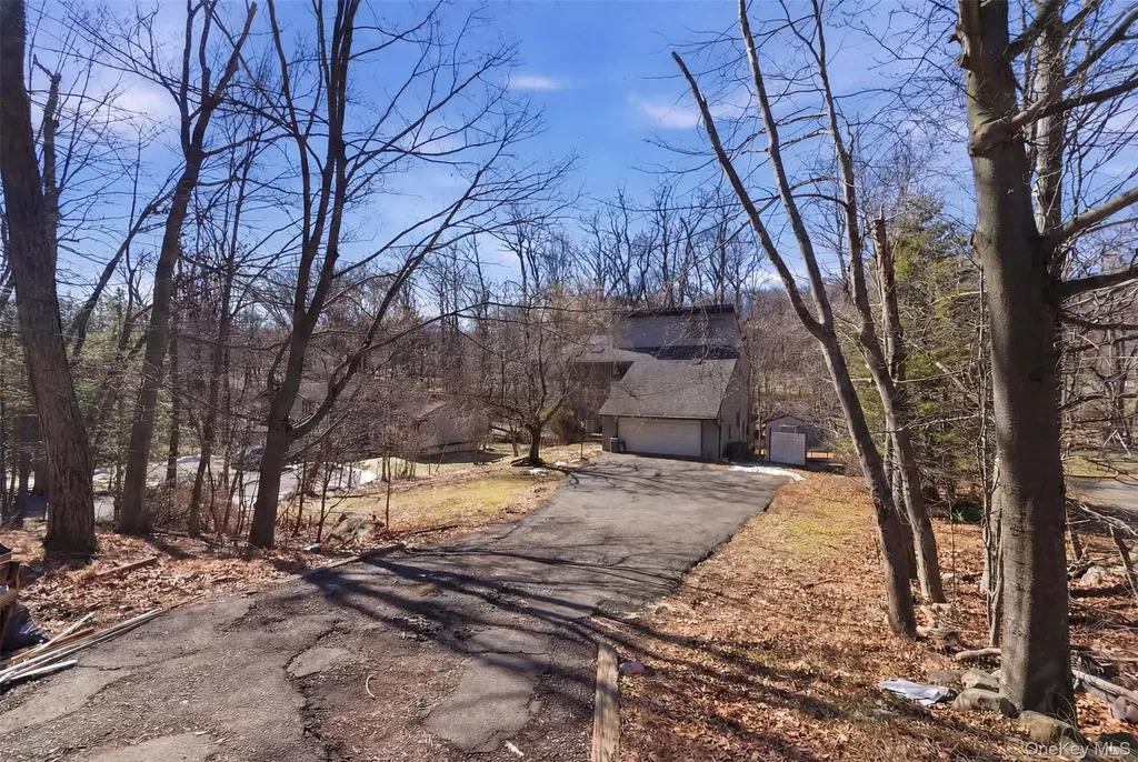 41 S Monsey Road Monsey NY 10952