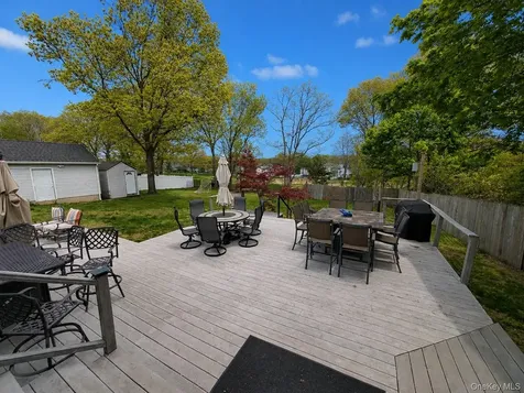 98 Fawn Lane E South Setauket NY 11720