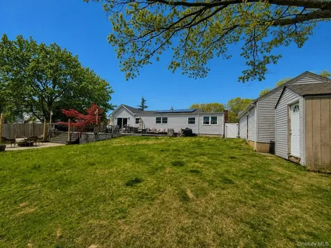 98 Fawn Lane E South Setauket NY 11720