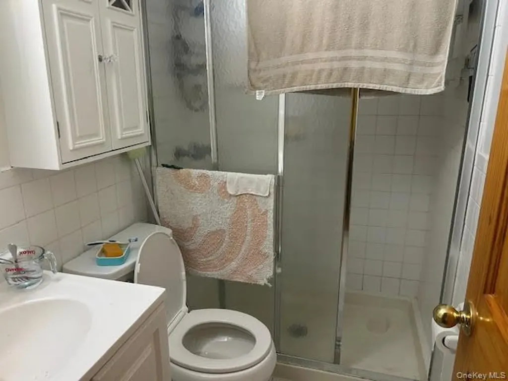 140-40 34th Avenue Flushing NY 11354